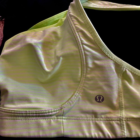 Lululemon sports bra - Picture 2 of 4